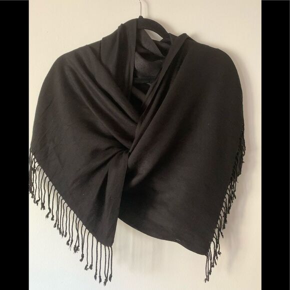 Scarf, black, Rectangular with fringes, 70x21 in - Picture 1 of 5